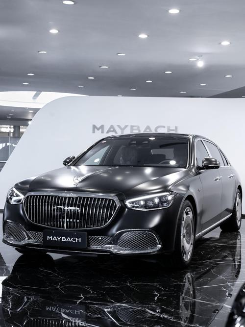 深圳盐田区翔思联企业管理咨询岚图汽车的售后服务让用户无忧出行，迈巴赫未来的豪华车趋势